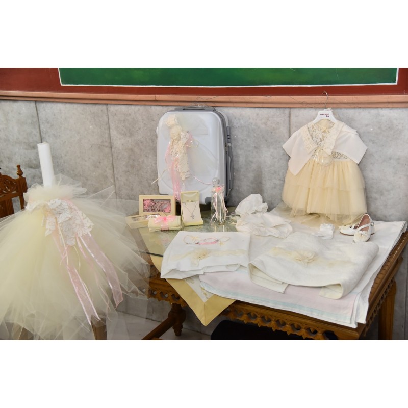 MINNIE πακέτο βάπτισης 460,00€ (130 μπομπονιέρες , 50 προσκλητήρια, ολοκληρωμένο βαπτιστικό σετ ) Νο 22215